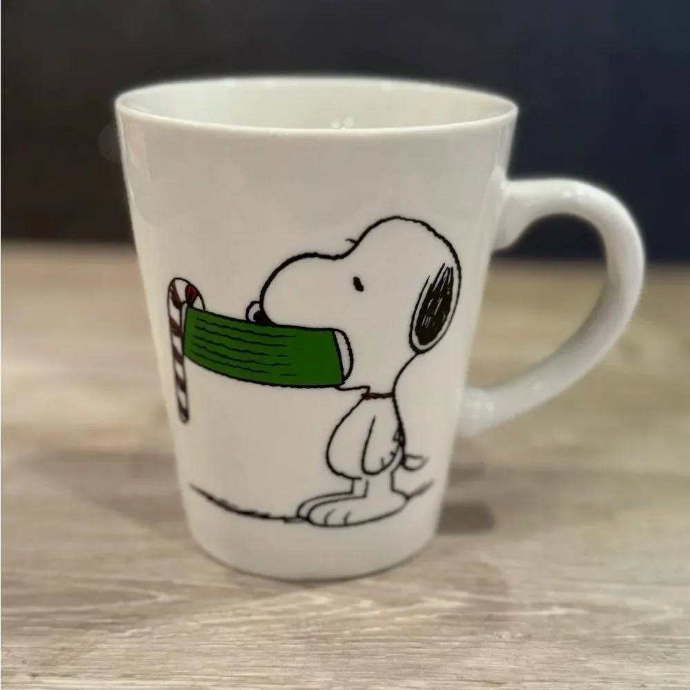 2019 Peanuts Snoopy Christmas Stoneware Mug - Picture 2 of 9